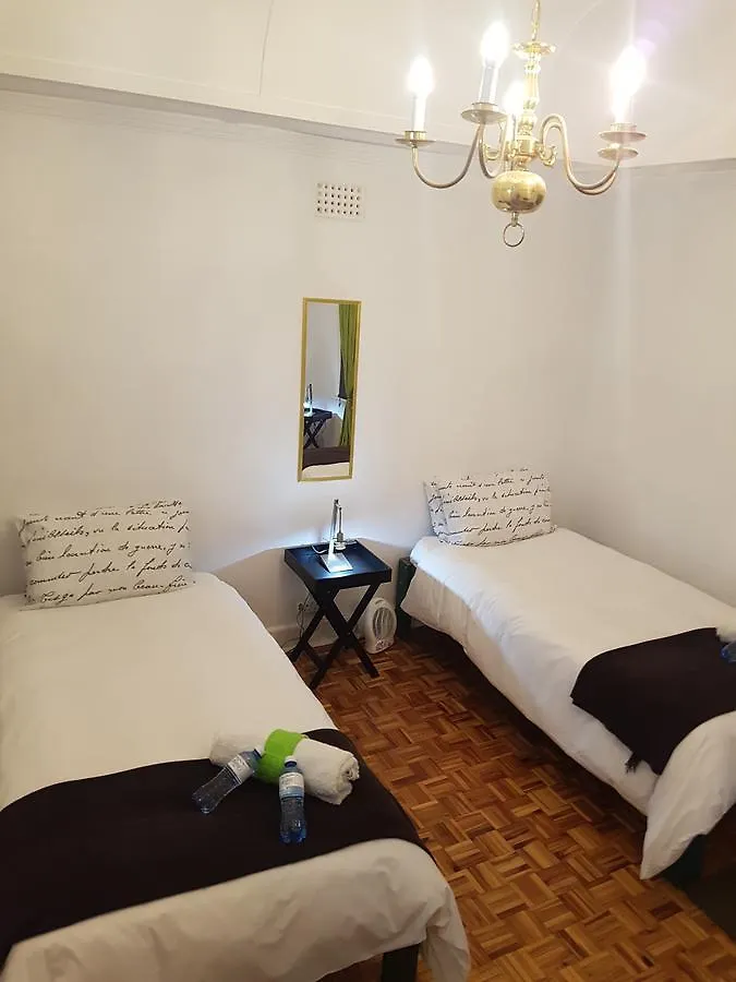 Villa Four Sea Point Κέιπ Τάουν 3*,  Νότια Αφρική
